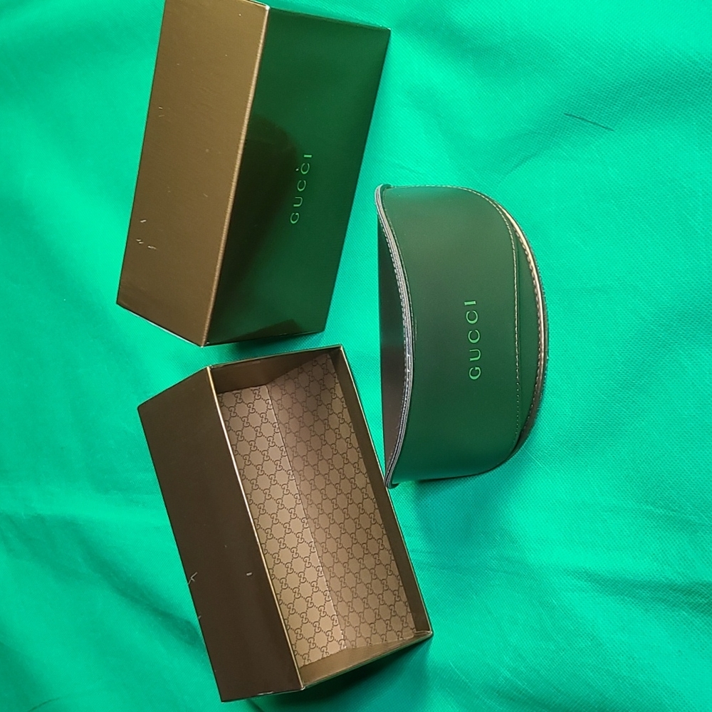 Gucci Eyeglasses Case and Box